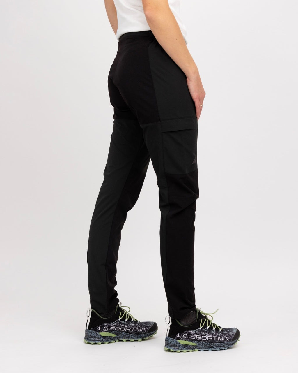 HOGGAR - Black - Women's Waterproof hiking trousers